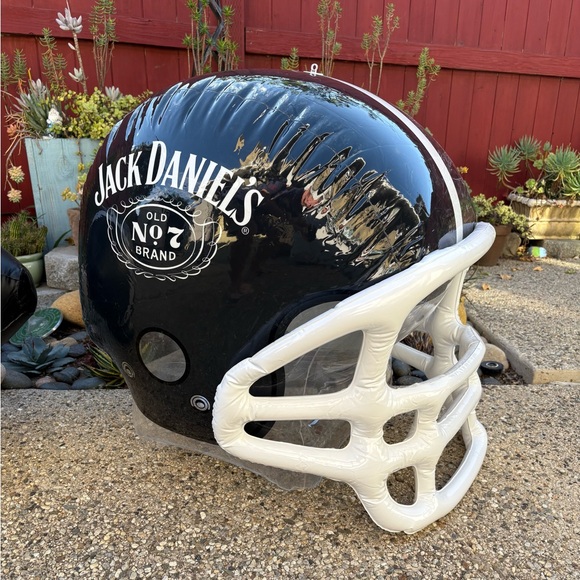 Jack Daniel’s Football Set - Picture 2 of 16